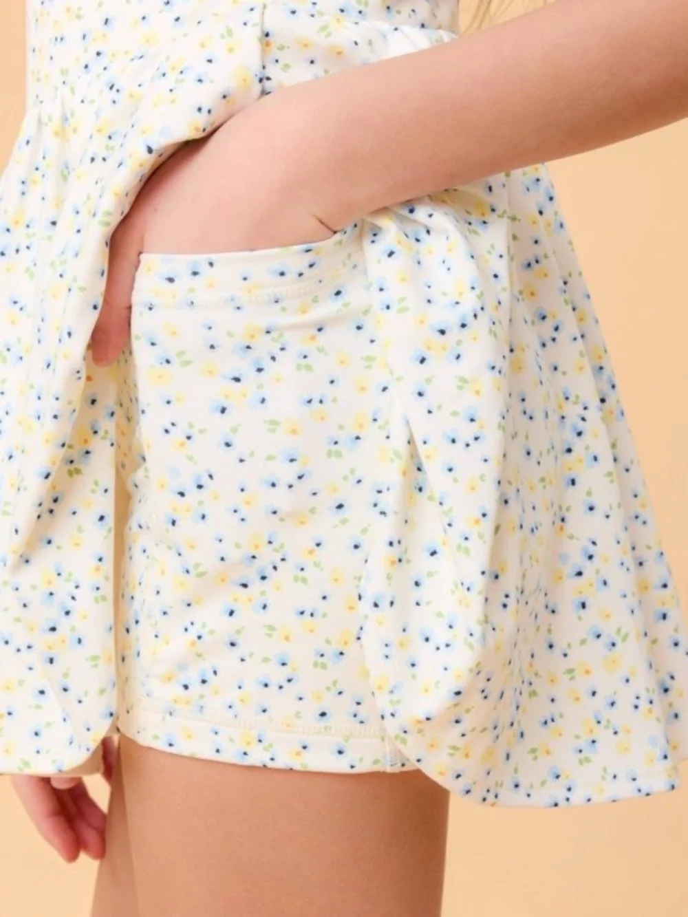 🌼  Blogilates Princess Bow Back Dress - White Floral Print